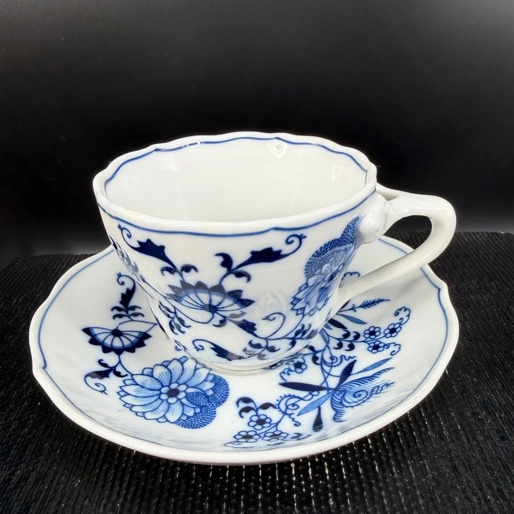 Blue Danube Tea Cup and Saucer Set‎ Blue Onion Floral Porcelain Scalloped Rim